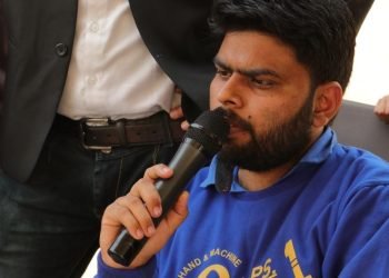 डायरेक्टर सागर जोशी