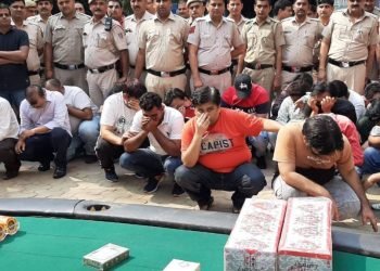 होटल में कसीनो पुलिस ने की छापेमारी