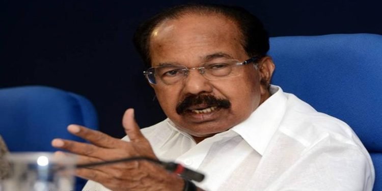 नेता वीरप्पा मोइली सावरकर को भारत रत्न देने की बात पर मुद्दा