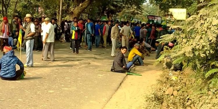 IPFT ने CAB के विरोध में 12 घंटे की हड़ताल की और अलग राज्य की मांग की