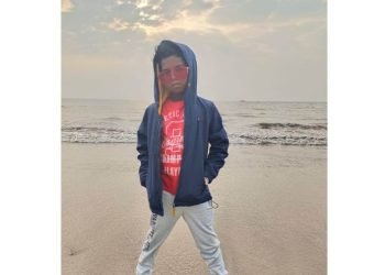 Deepak sehariya arrived in Mumbai