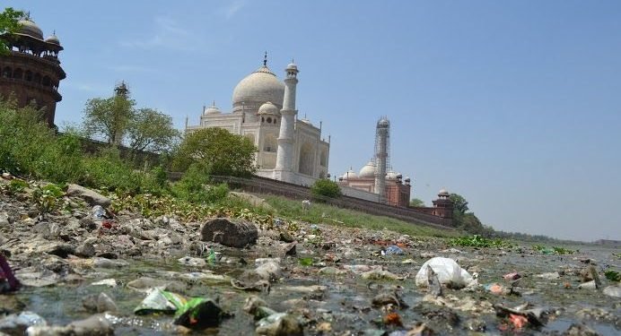 कहीं यह यमुना नदी की सफाई अमरीकी राष्ट्रपति डोनल्ड ट्रंप को दिखाने के लिए तो नहीं ?