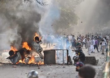 दिल्ली में रुकने का नाम नहीं ले रहा हिंसा का खेल, आखिर कौन है इसके पीछे, यह कहा गौतम गंभीर ने