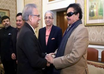 शत्रुघ्न सिन्हा पहुंचे पाकिस्तान, फिर से हुए ट्रोल