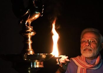 आखिर क्या था राज 9:00 बजे 9 मिनट का, देश ने दिया एकता परिचय