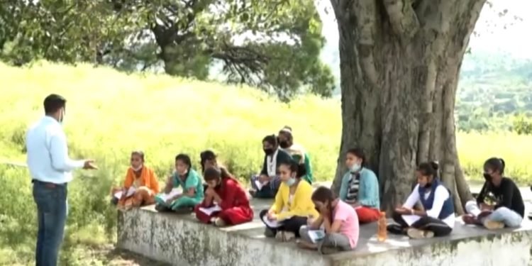 जम्मू कश्मीर के सुनील कुमार को राष्ट्रीय शिक्षक अवॉर्ड