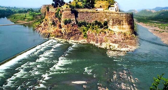 गागरोन दुर्ग, गागरोन का किला (Gagron Fort Jhalawar) जलदुर्ग