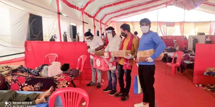 Divyanshu Mishra Anshu inspection Covid19 wards & helped the patients