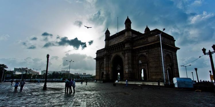 गेटवे ऑफ इंडिया (Gateway of India)