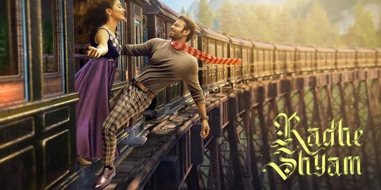 Prabhas और Pooja Hegde स्टारर Film Radhe Shyam का एक सीन लीक हुआ, सोशल मीडिया पर वायरल