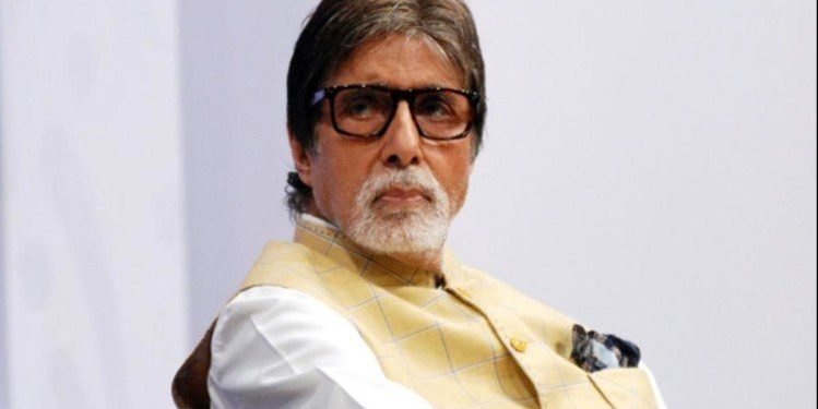 सांवले रंग और भारी आवाज के कारण यहां नहीं मिला था अमिताभ बच्चन (Amitabh Bachchan)को काम!
