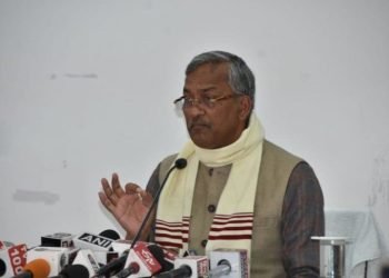 उत्तराखंड के पूर्व मुख्यमंत्री और बीजेपी नेता Trivendra Singh Rawat ने कहां 'कोरोनावायरस भी जीव है इसे जीने का अधिकार है'