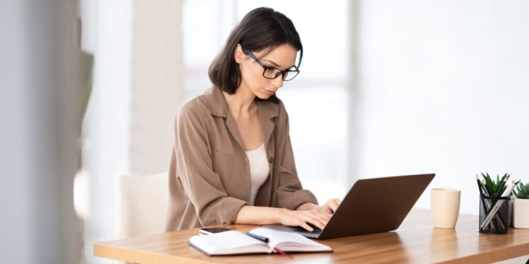 Work From Home –  बच्चों के साथ रहकर वर्क फ्रॉम होम करना मुश्किल हो जा रहा है, तो यह पढ़िए