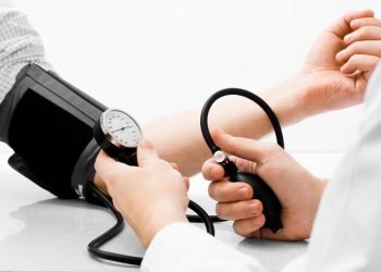 Blood Pressure Control Food : ब्लड प्रेशर कंट्रोल करने के लिए इन पदार्थोंका समावेश कीजिए