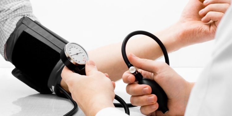 Blood Pressure Control Food : ब्लड प्रेशर कंट्रोल करने के लिए इन पदार्थोंका समावेश कीजिए