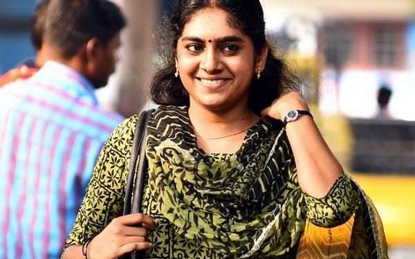 Actress Nimisha Sajayan –  मल्यालम अभिनेत्री निमिषा सजयन कि एंट्री अब बॉलीवुड में