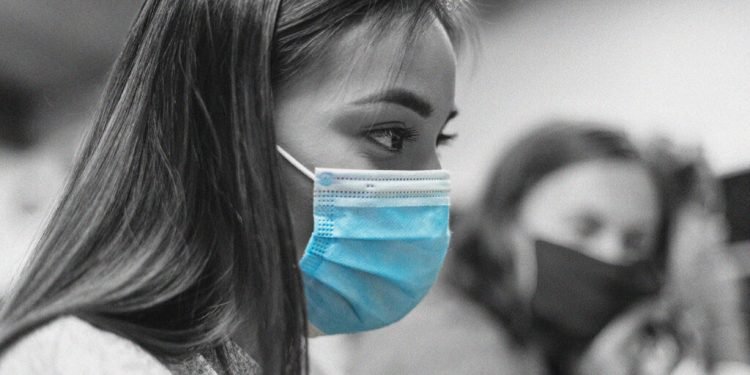 Reuse Mask Side Effects – बार बार वही मास्क पहनते हो, करना पड़ेगा इन मुसीबतों का सामना