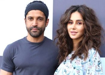 Bollywood Wedding Bells – तो तैयार रहिए अभिनेता फरहान अख्तर इन्हे शादी कि मुबारके देने