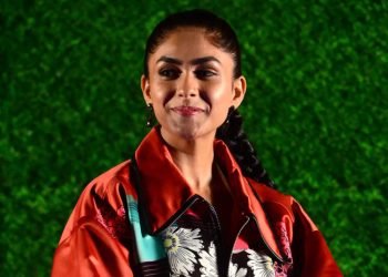 बॉलीवुड फिल्म Jersey कि अभिनेत्री मृणाल ठाकुर कोरोना पॉजिटिव