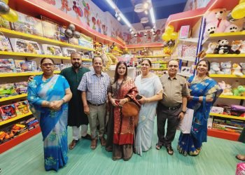 Astrologer Ritu Singh Inaugurates Oye! Toys