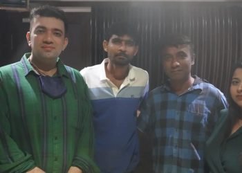 जस्टूजू: ए मेलोडिक टेपेस्ट्री ऑफ सोल्स यूनाइटेड गिरीश साधवानी और कसिम हैदर कसिम के जुनून और सहयोग द्वारा