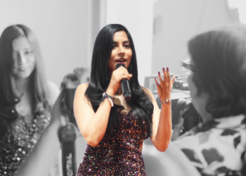 शाहरुख और रानी मुखर्जी के साथ काम कर चुकीं, अब करेंगी ग्लोबल MBA: कौन हैं Ridhi Arora?