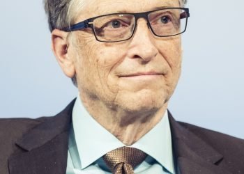 Bill Gates : Early Life ,Career , Personal Life &Awards