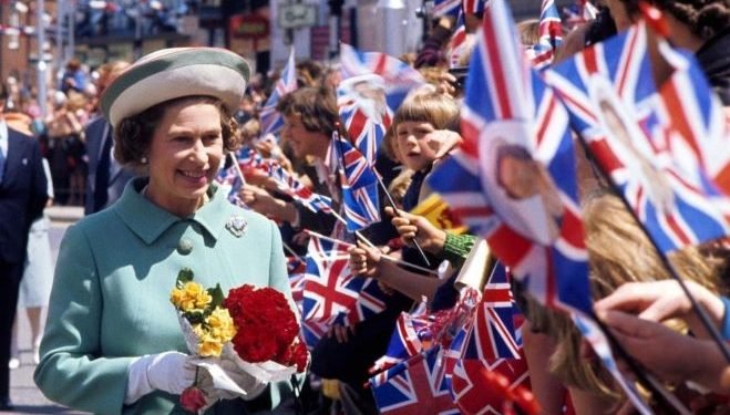 Queen Elizabeth, Biography