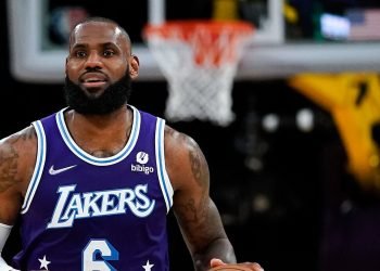 LeBron James Biography