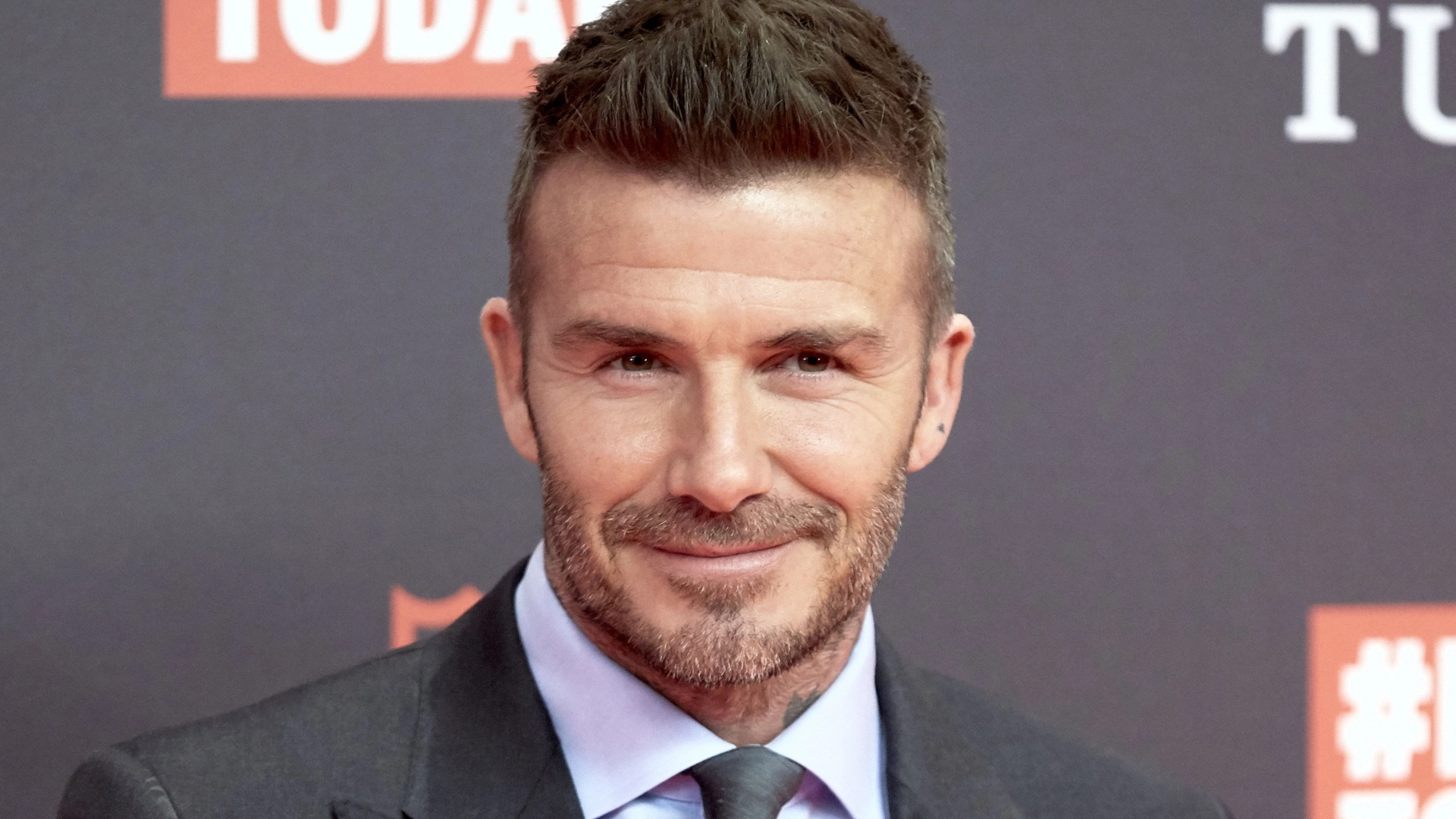 biography david beckham in english