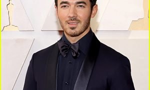 Kevin Jonas Biography