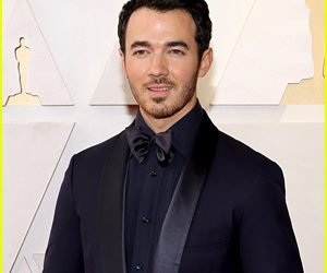 Kevin Jonas Biography