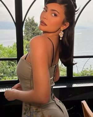 Kylie Jenner Biography