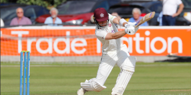 7 unbeaten records in cricket history