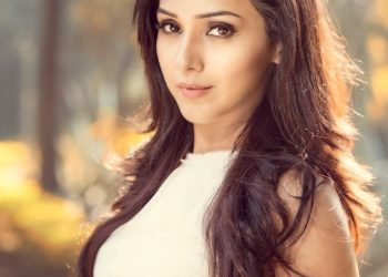 neeti mohan biography