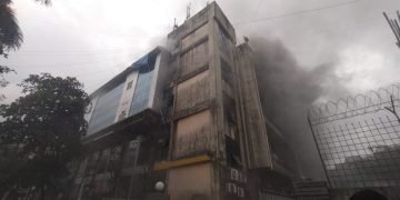 Fire Breaks Out at Heera Panna Business Mall Oshiwara, Andheri West, Mumbai