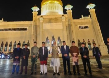 PM Modi opens the new Chancery of the Indian High Commission after visiting the renowned Omar Ali Saifuddien Mosque in Brunei.