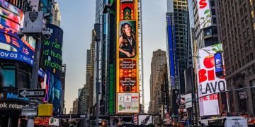 Shannon K Shines Bright in Times Square
