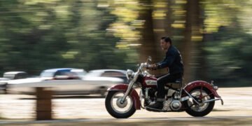 Biker Learns Tough Lesson from Jaipur Police Viral Video Sparks Discussion