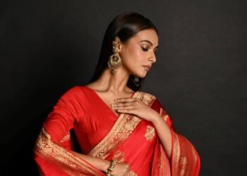 Red Sarees to Gift Your Wife
