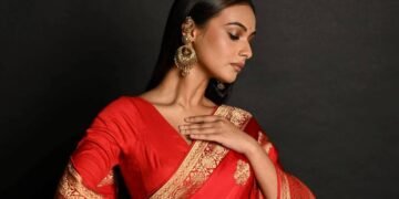 Red Sarees to Gift Your Wife