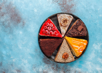 The Best Cake Flavors for a 25th Wedding Anniversary Celebration