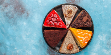 The Best Cake Flavors for a 25th Wedding Anniversary Celebration