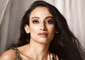 Ambika Shukla Do Ghoont Song Suryaa Pictures