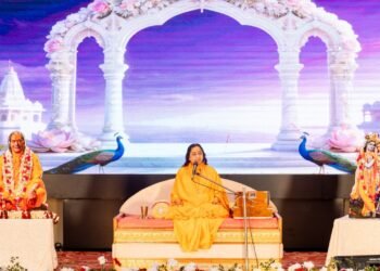 Raseshwari Devi Ji Honoured with Seva Samman Award by Odisha Speaker Surama Padhy