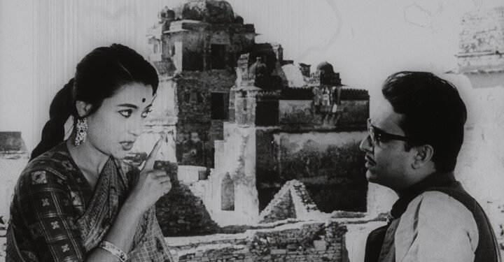 Bengali Classic Saat Paake Bandha Selected for Screening at the 48th Moscow International Film Festival