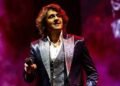 Sonu Nigam Warns Fan After Stage Incident