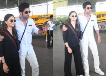 Ranbir Kapoor Gets Angry: Pushes Away Paparazzi After Seeing Alia Bhatt Surrounded