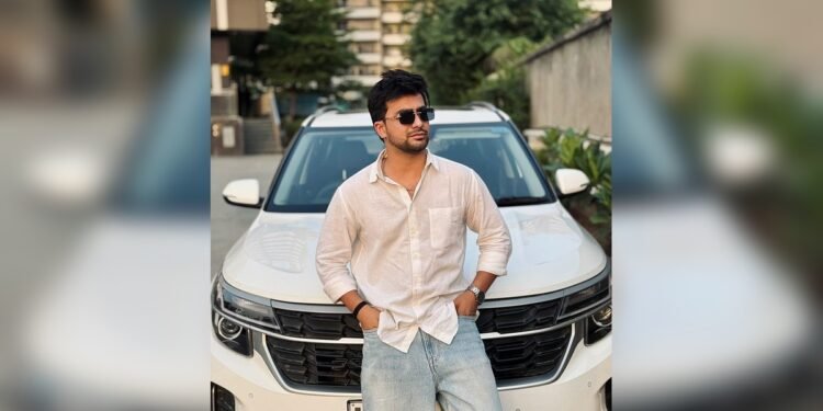 Dhruv Dogra Biography