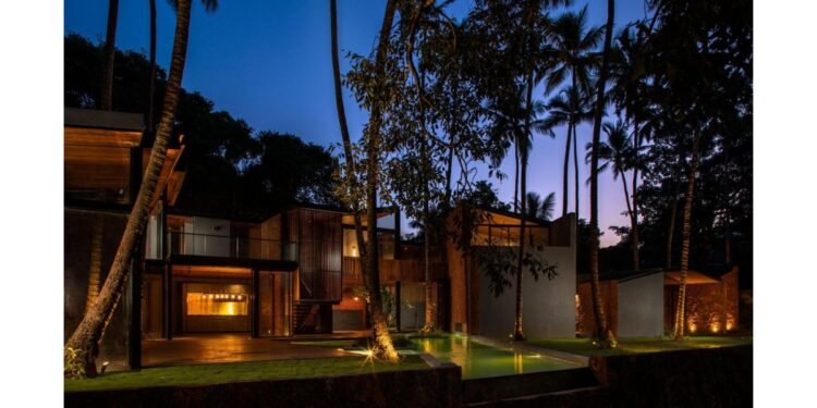 Uncrowded Luxury